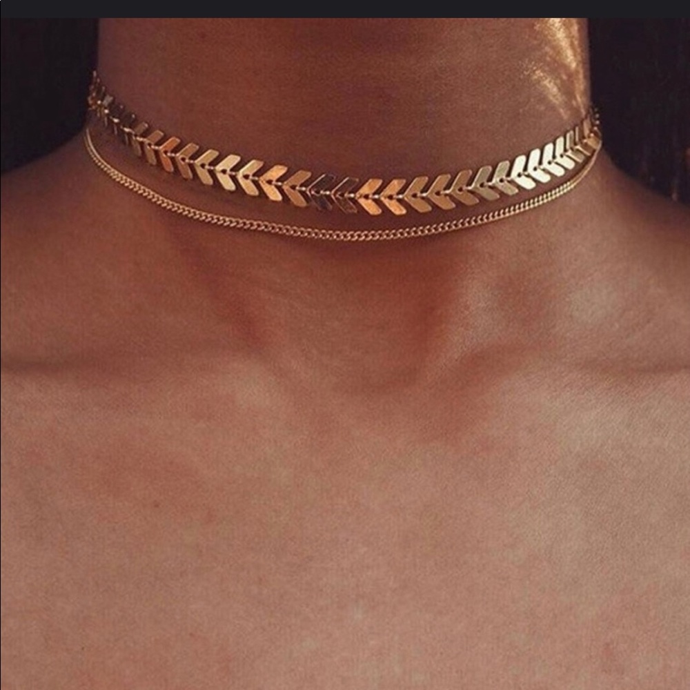* LAST ONE*Gorgeous gold choker necklace - Picture 2 of 6